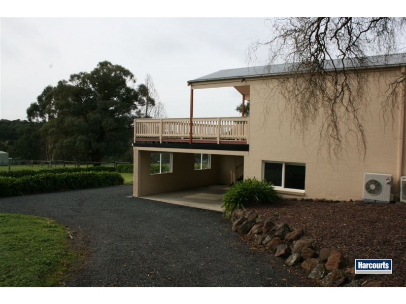 11 Leadbetter Road, Beaconsfield Upper VIC 3808