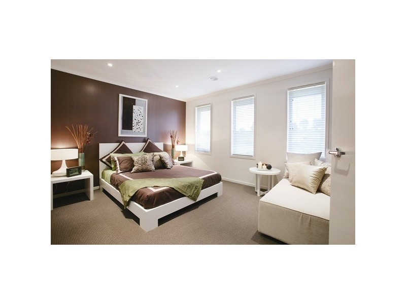 4 Michigan Grange, Pakenham VIC 3810