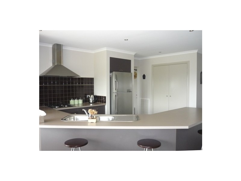 10 Selwyn Court, Berwick VIC 3806