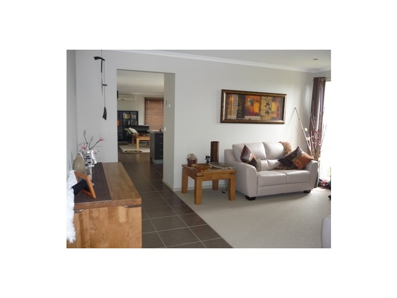 10 Selwyn Court, Berwick VIC 3806