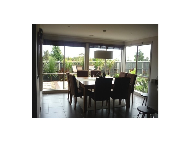 10 Selwyn Court, Berwick VIC 3806