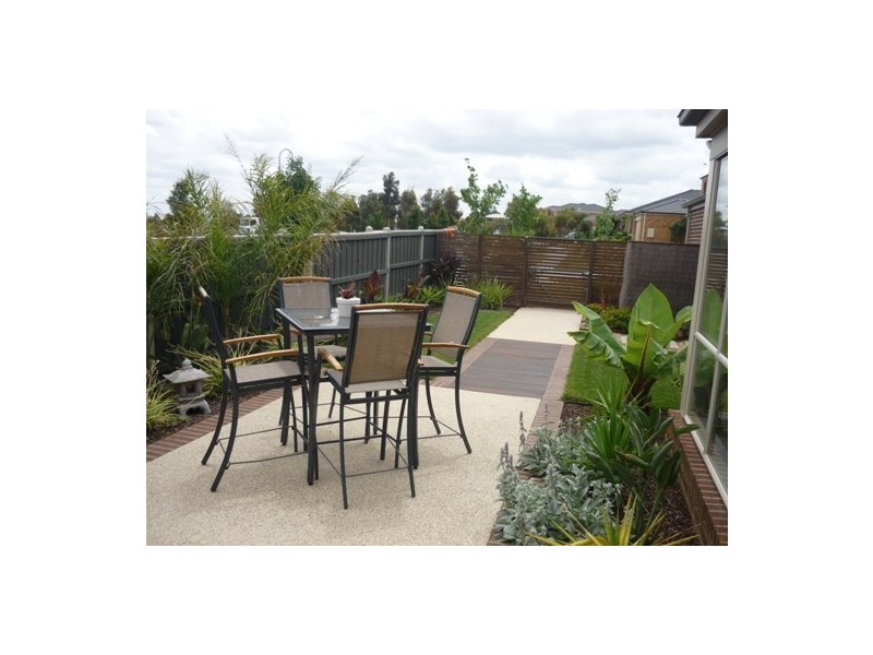 10 Selwyn Court, Berwick VIC 3806