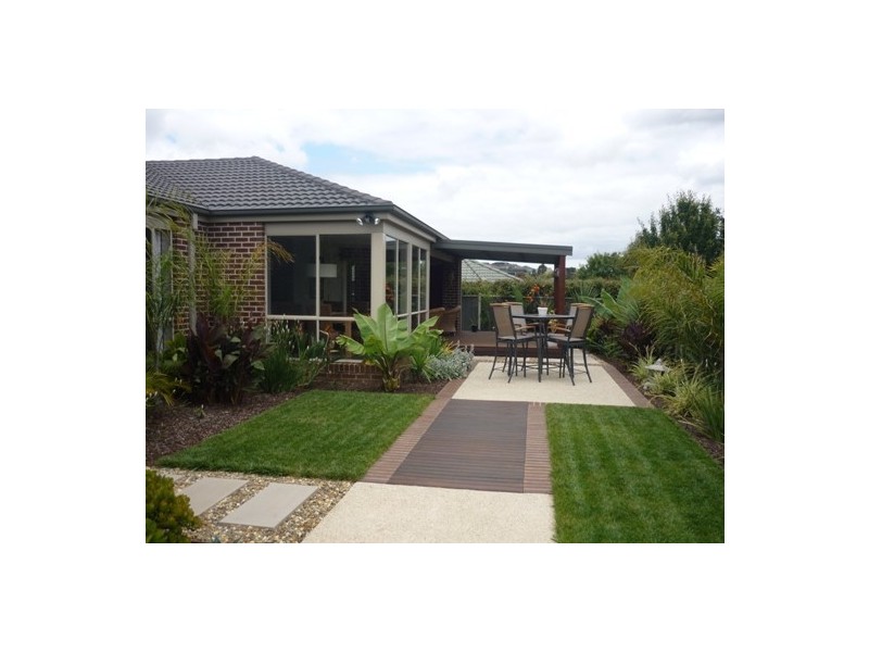 10 Selwyn Court, Berwick VIC 3806