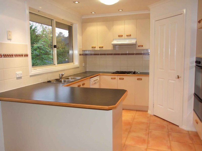 16 Wanderer Court, Berwick VIC 3806