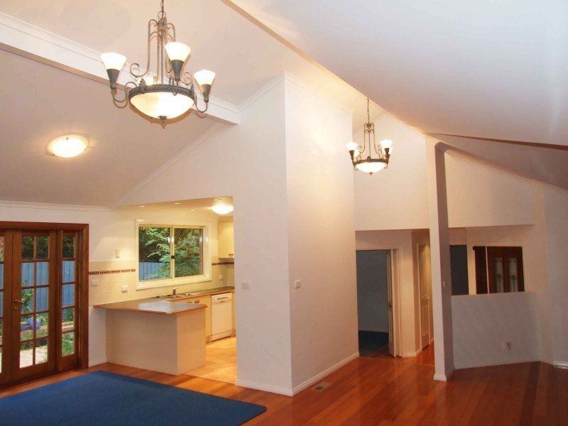 16 Wanderer Court, Berwick VIC 3806