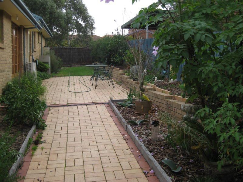 16 Wanderer Court, Berwick VIC 3806