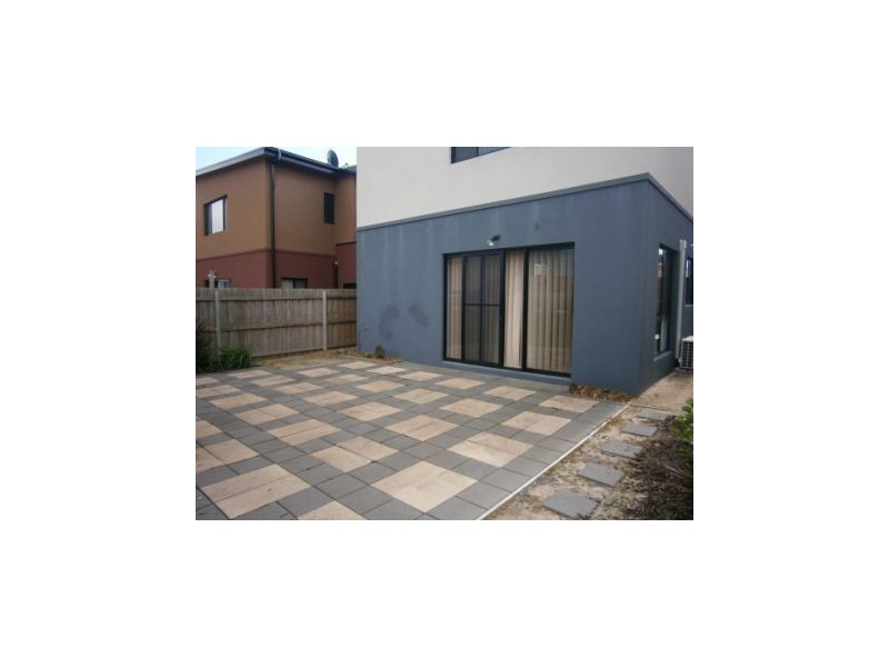 8A Protea Street, Carrum Downs VIC 3201