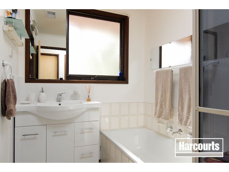 19 Thornbill Drive, Carrum Downs VIC 3201