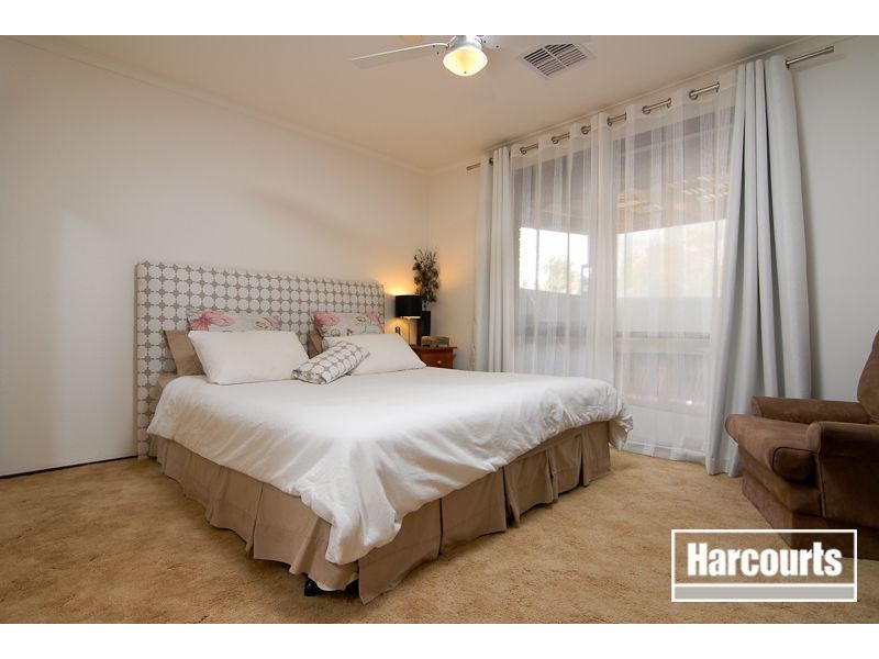 19 Thornbill Drive, Carrum Downs VIC 3201