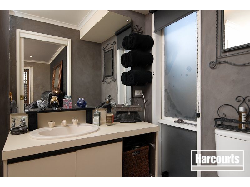 11 Hellenic Court, Carrum Downs VIC 3201