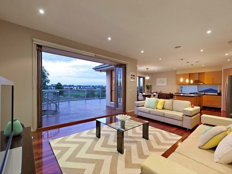 15 Niblick Circuit, Sandhurst VIC 3977