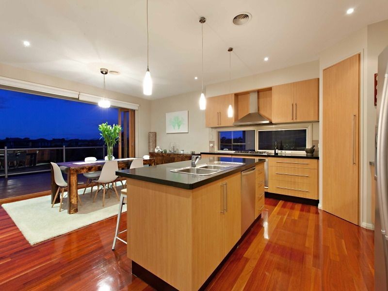 15 Niblick Circuit, Sandhurst VIC 3977