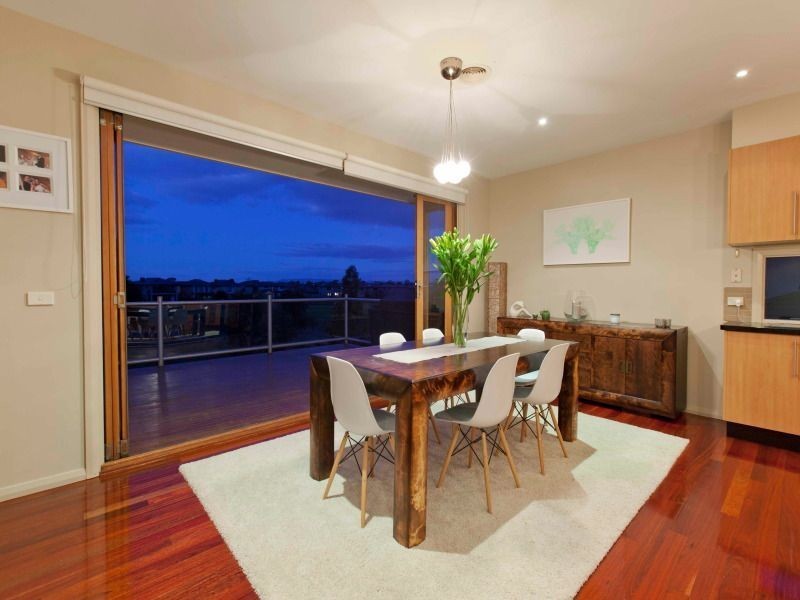 15 Niblick Circuit, Sandhurst VIC 3977