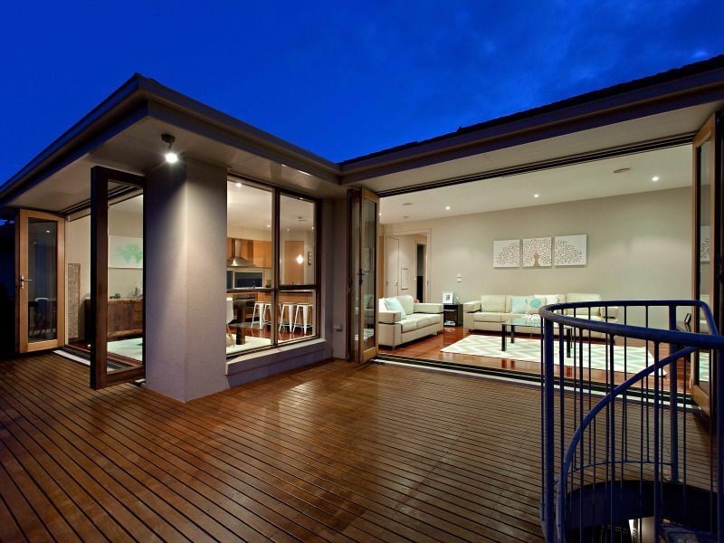 15 Niblick Circuit, Sandhurst VIC 3977