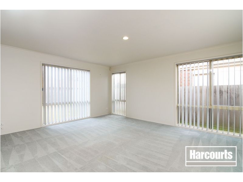 75 Greenwood Drive, Carrum Downs VIC 3201