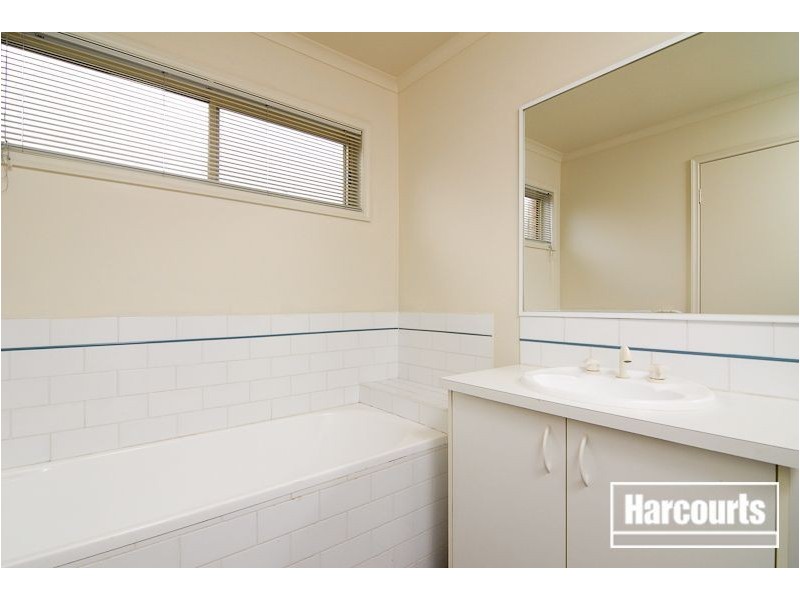 75 Greenwood Drive, Carrum Downs VIC 3201