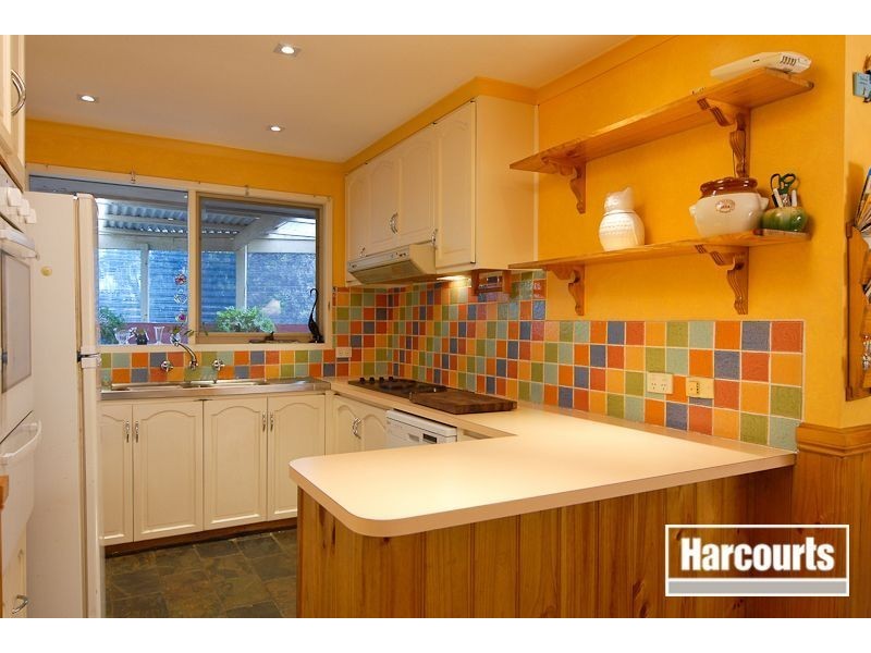 32 Rowellyn Avenue, Carrum Downs VIC 3201