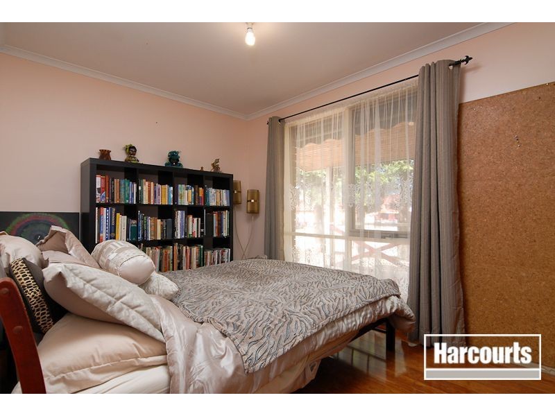 32 Rowellyn Avenue, Carrum Downs VIC 3201