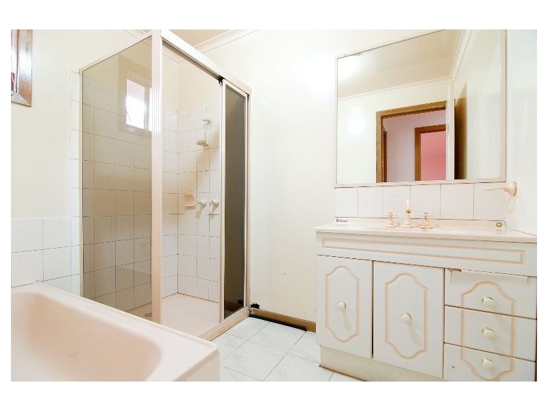 10 Maplewood Court, Carrum Downs VIC 3201