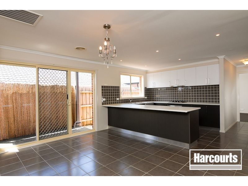 1 Pebble Beach Drive, Carrum Downs VIC 3201