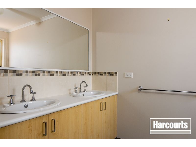 1 Pebble Beach Drive, Carrum Downs VIC 3201