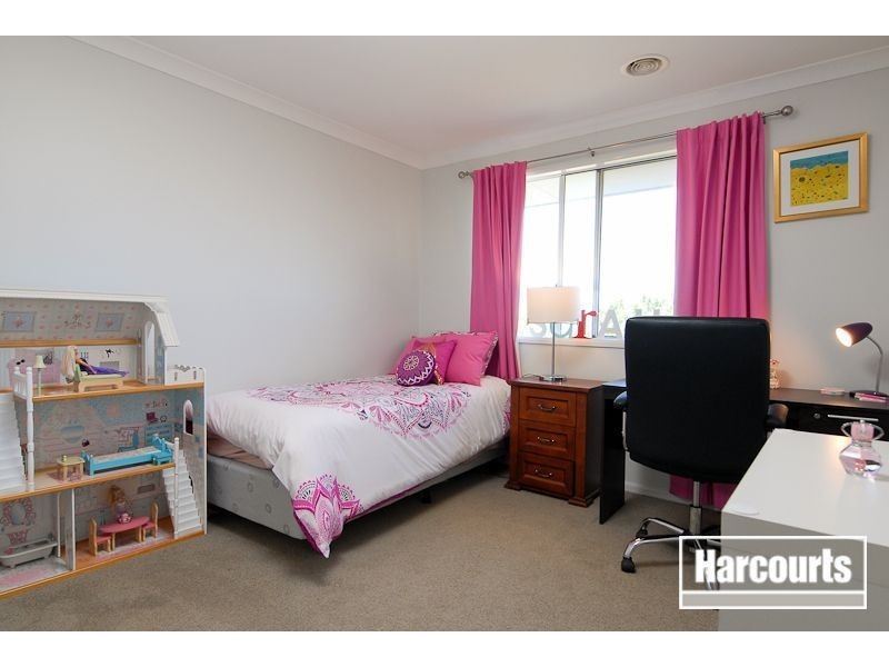 94 Sandhurst Boulevard, Sandhurst VIC 3977