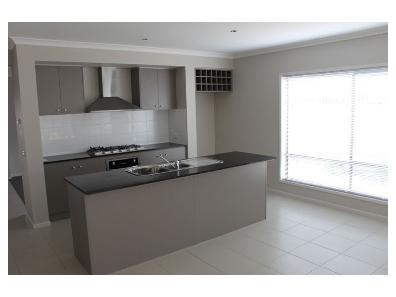 28 Wodalla Circuit, Sandhurst VIC 3977