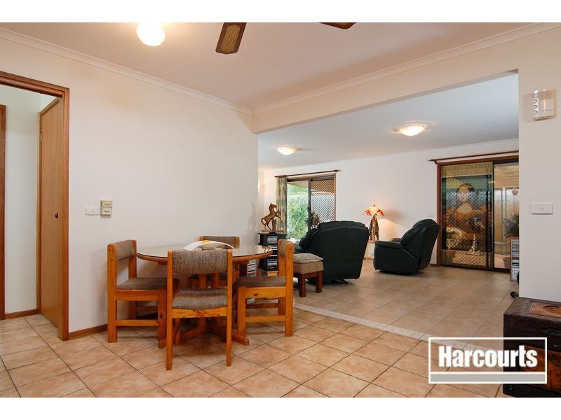 6 Avocet Court, Carrum Downs VIC 3201