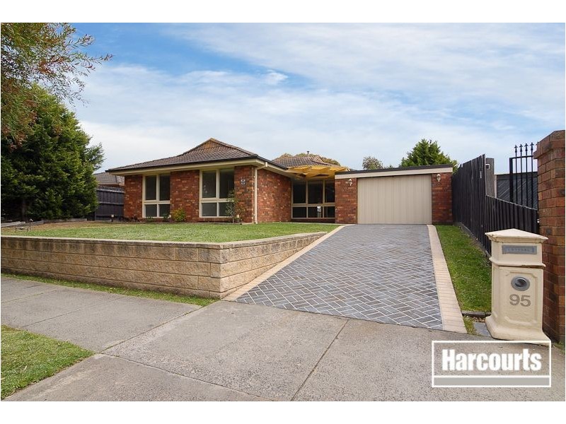 95 Lyrebird Drive, Carrum Downs VIC 3201