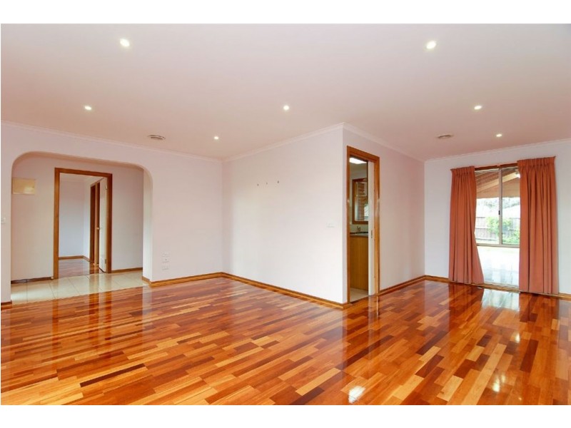 10 Maplewood Court, Carrum Downs VIC 3201