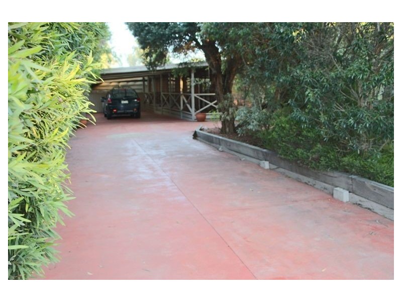 21 McCormicks Road, Skye VIC 3977