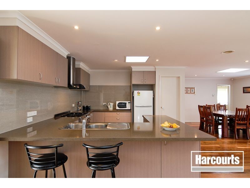 15 Parrot Court, Carrum Downs VIC 3201