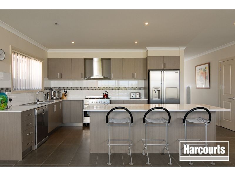 6 Ethereal Way, Sandhurst VIC 3977