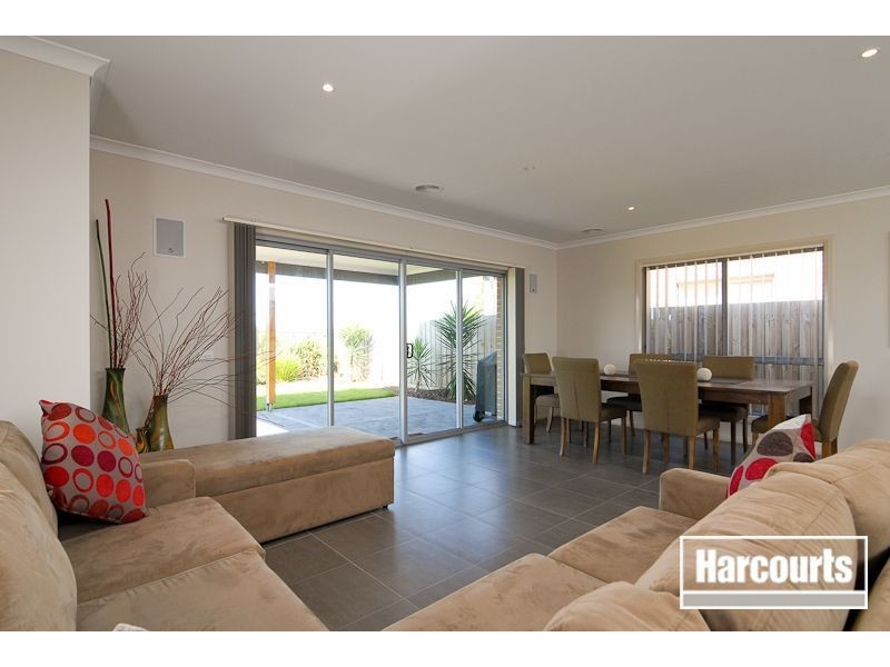 6 Ethereal Way, Sandhurst VIC 3977