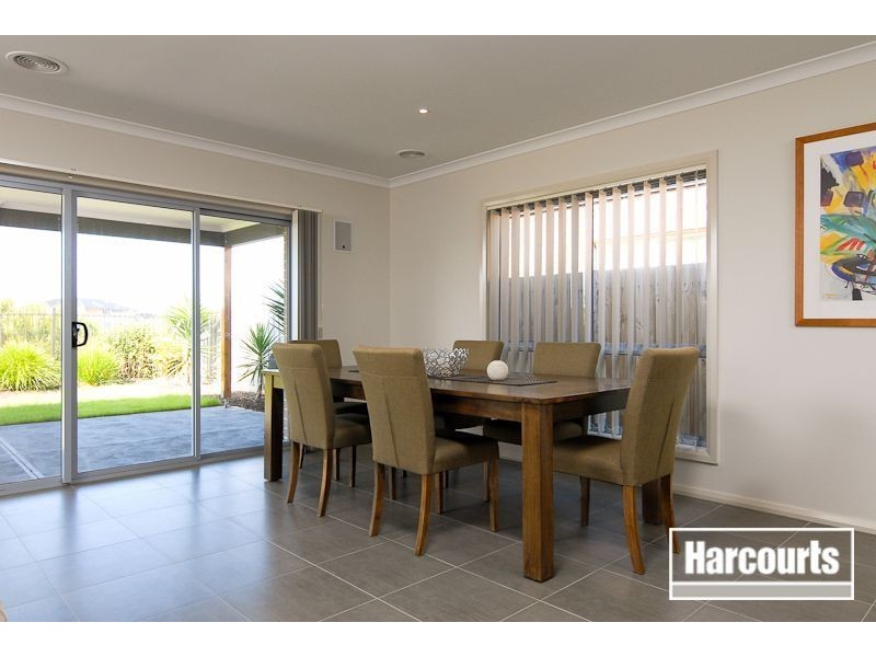 6 Ethereal Way, Sandhurst VIC 3977