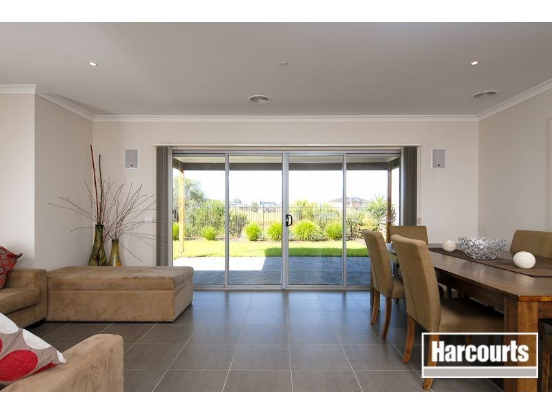 6 Ethereal Way, Sandhurst VIC 3977