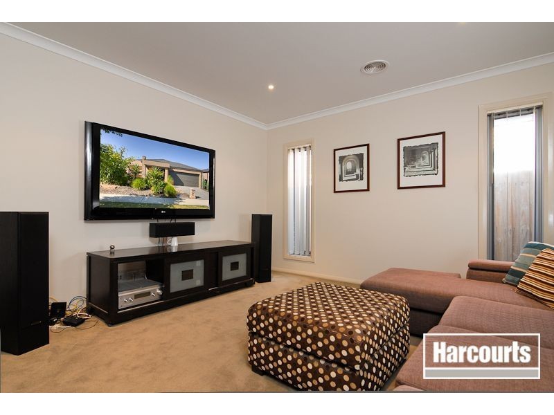 6 Ethereal Way, Sandhurst VIC 3977