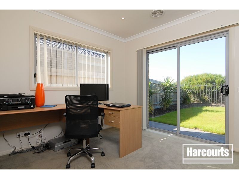 6 Ethereal Way, Sandhurst VIC 3977