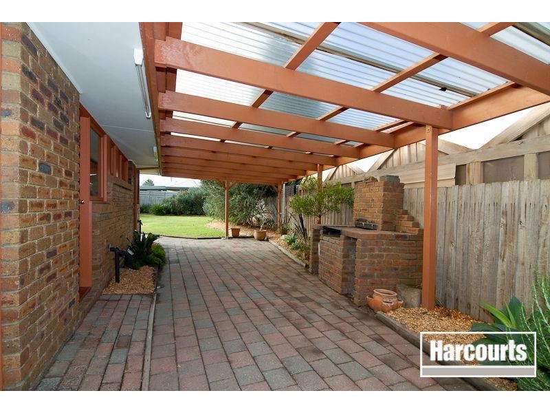 8 Partridge Crescent, Carrum Downs VIC 3201