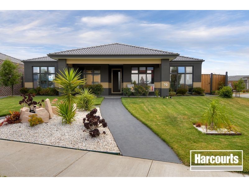 70 Sandarra Boulevard, Sandhurst VIC 3977