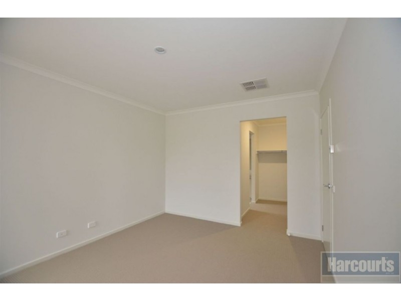 6 Torrens Terrace, Sandhurst VIC 3977