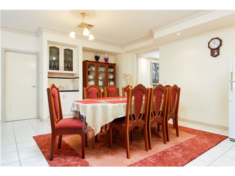 5 Friuli Place, Skye VIC 3977