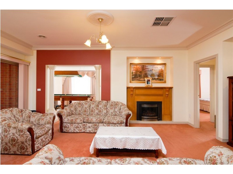 5 Friuli Place, Skye VIC 3977