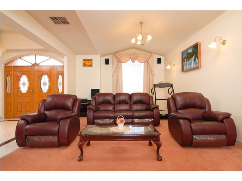 5 Friuli Place, Skye VIC 3977