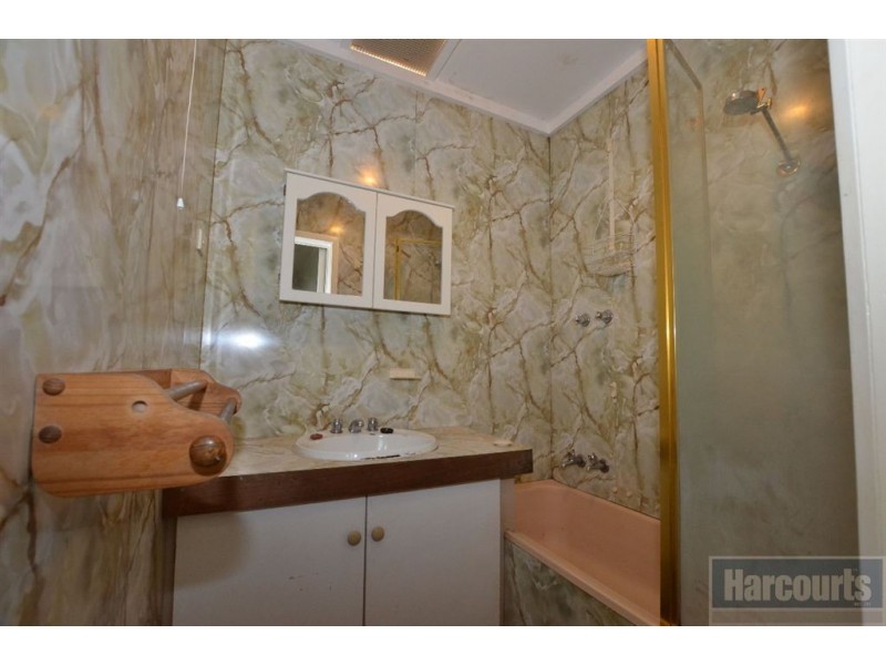 25 Hickory Crescent, Frankston North VIC 3200