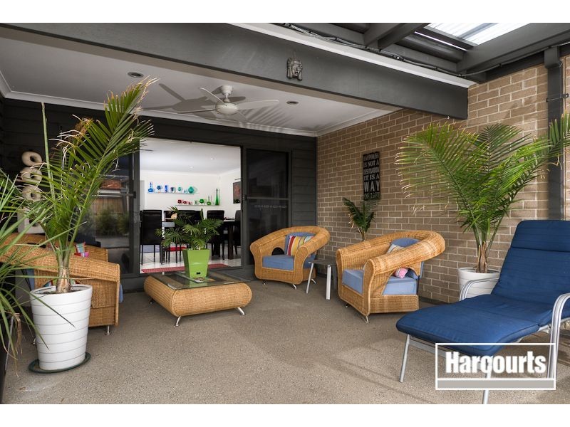 70 Sandarra Boulevard, Sandhurst VIC 3977