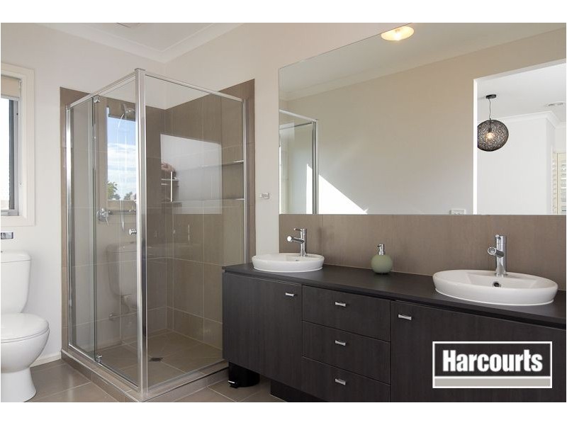 66 Malua Circuit, Sandhurst VIC 3977