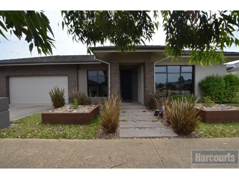 13 Leichhardt Court, Sandhurst VIC 3977