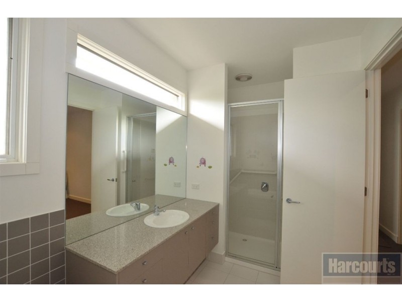 13 Leichhardt Court, Sandhurst VIC 3977