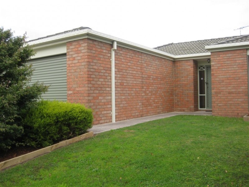 21 Rocklea Cres, Skye VIC 3977